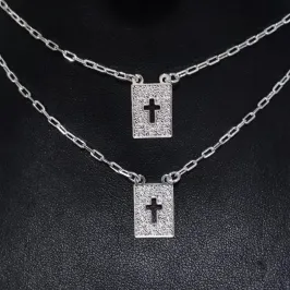 ESCAPULÁRIO ELO CARTIER PLACA CRUZ TEXTURIZADA DE 10X15mm BP