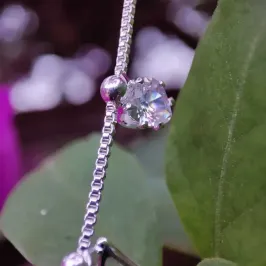 PULSEIRA VENEZIANA COM PINGENTE ZIRCONIAS + TRIANGULOS BP