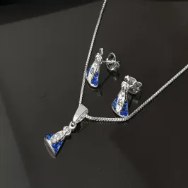 Conjunto Nª Sra Aparecida, brinco e pingente medindo 1,0x0,7cm