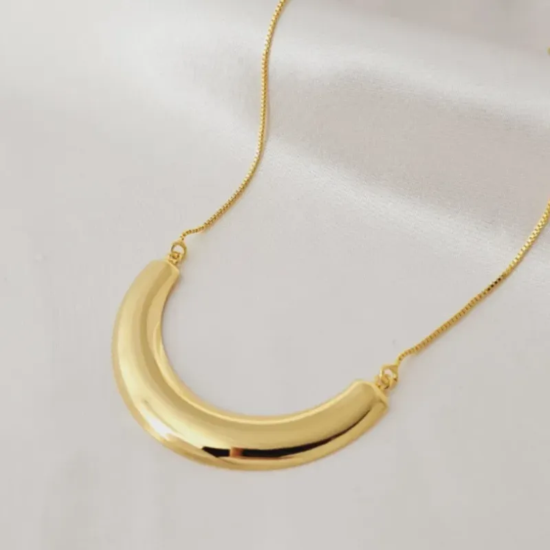 GARGANTILHA VENEZIANA CHAPA MEIA LUA BD