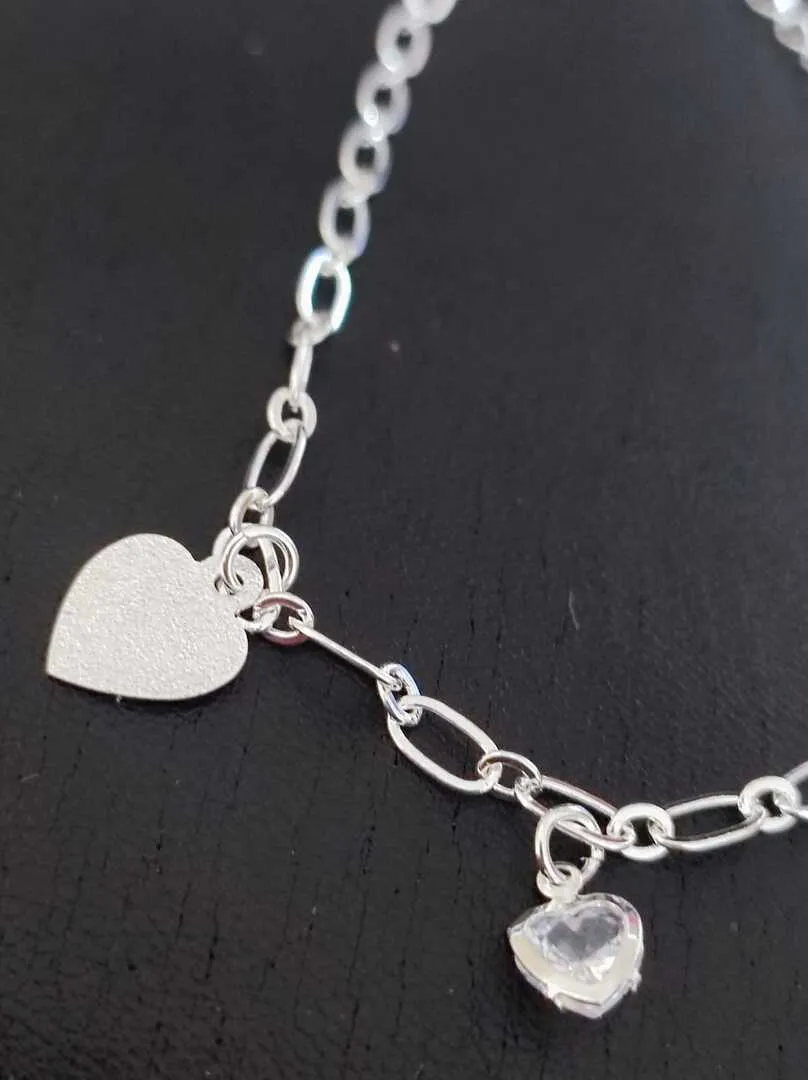 PULSEIRA ELO 1X1 PINGENTES CORAÇÃO TEXTURIZADO BP