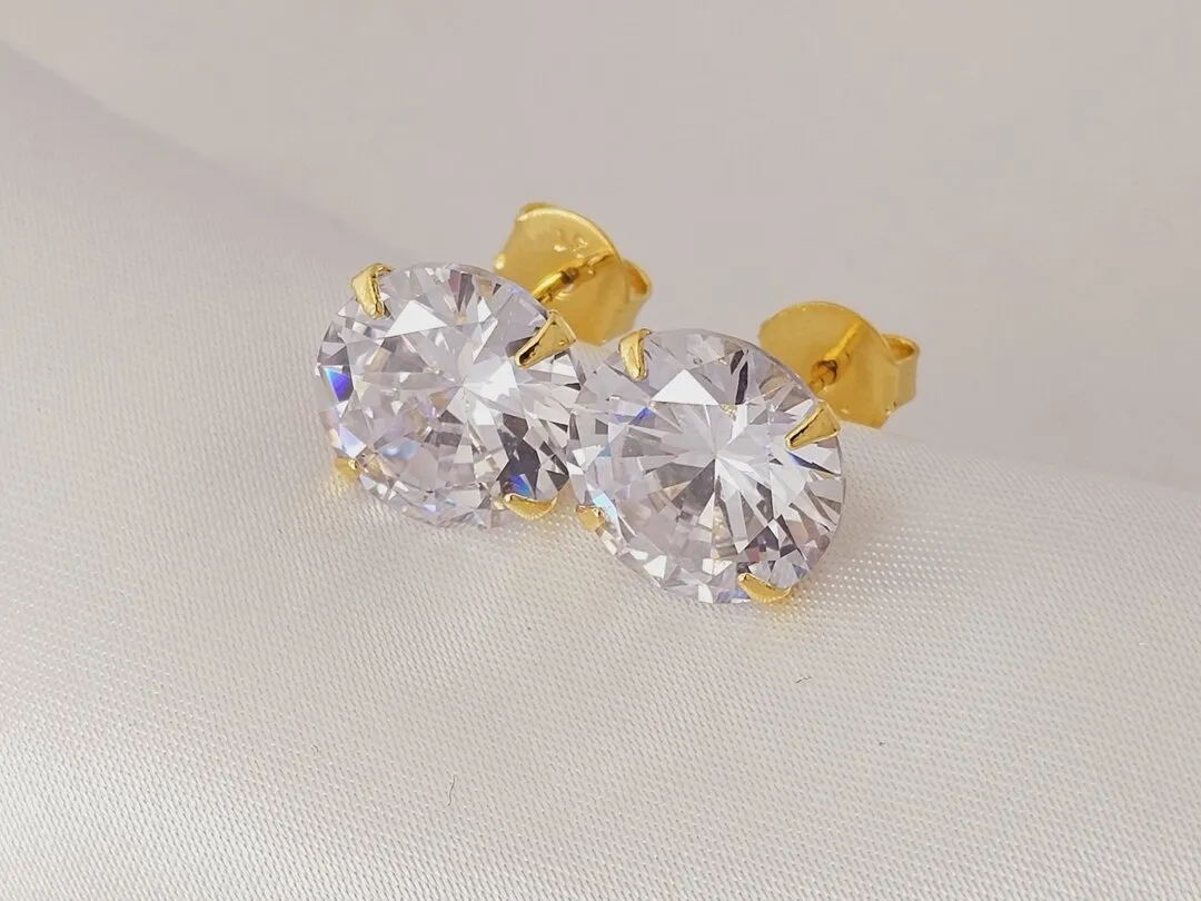 Brinco de zirconia redondo, banhado a ouro