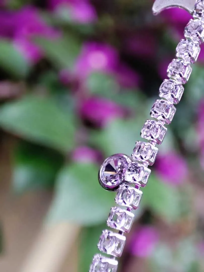 PULSEIRA CRAVEJADA ZIRCONIAS CRISTAL + PINGENTE MEIA LUA BP